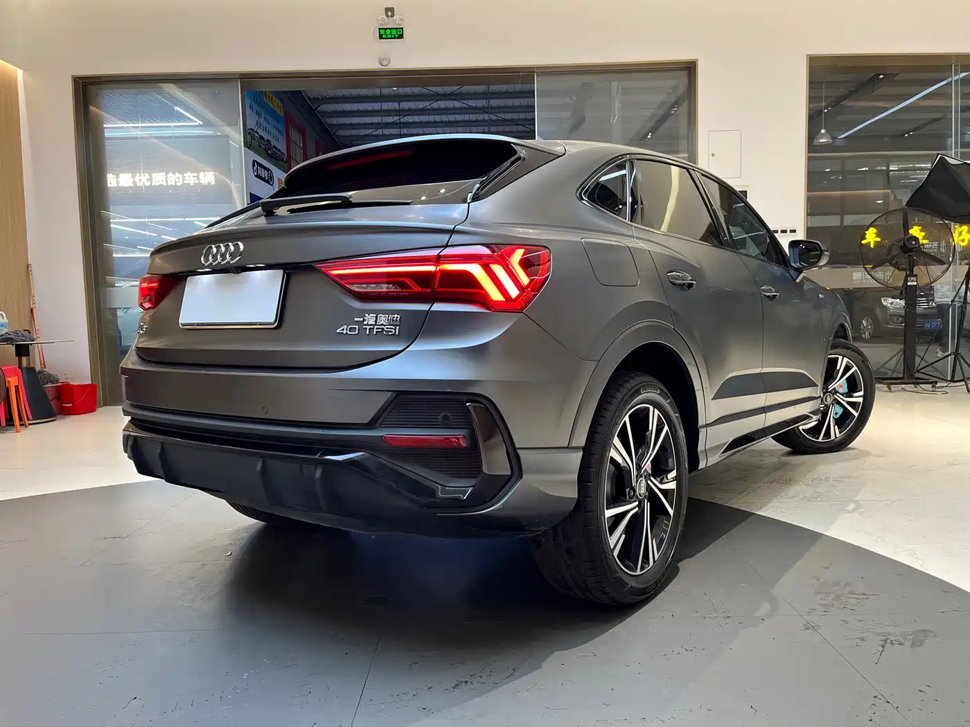 Audi Q3 Sportback 2022 40 TFSI Fashion фото 6