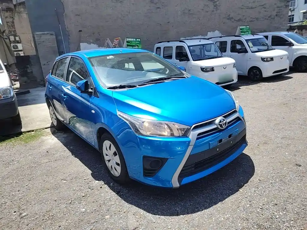Toyota YARiS L Zhi Xuan 2015 1.5E Auto Charming Edition фото 4