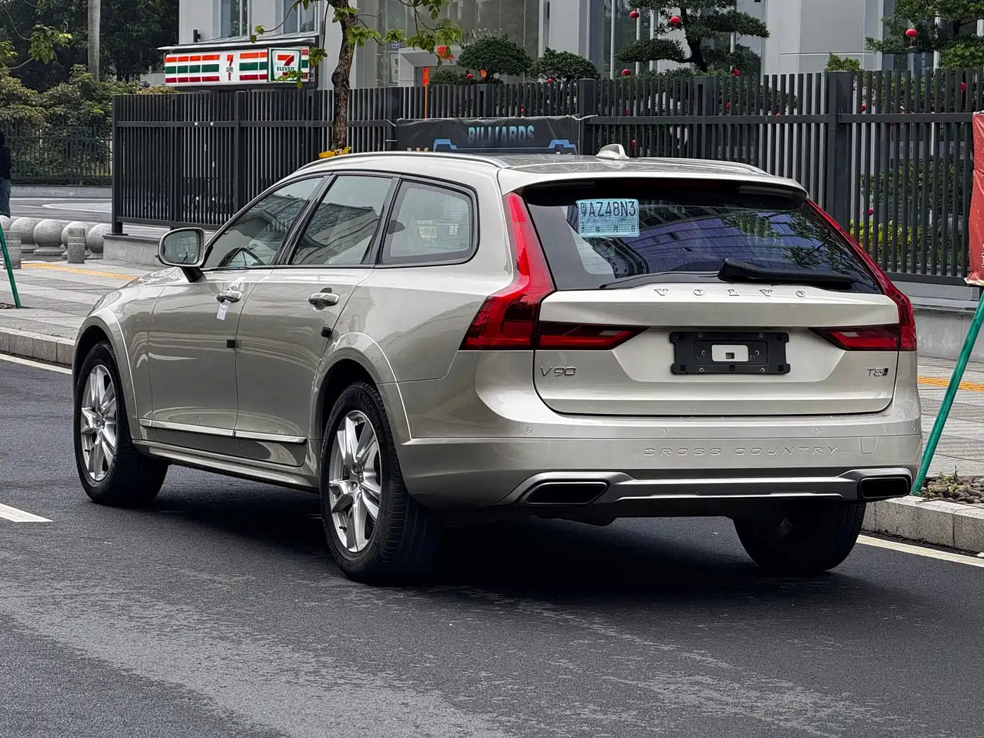 Фото 23 - Volvo V90