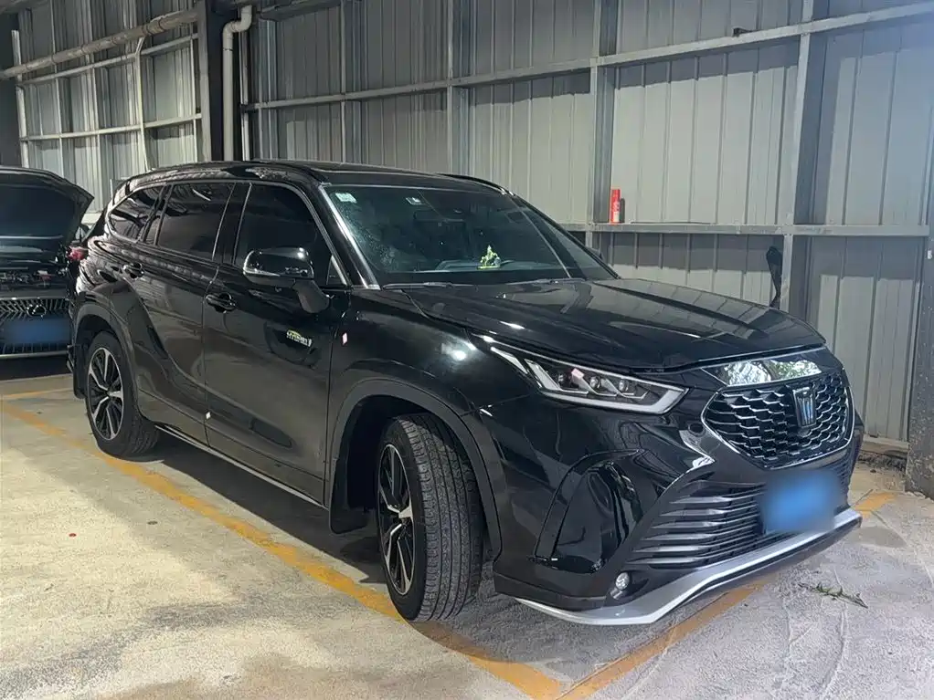 Toyota Crown Kluger 2021 2.5L HEV 4WD Luxury фото 8