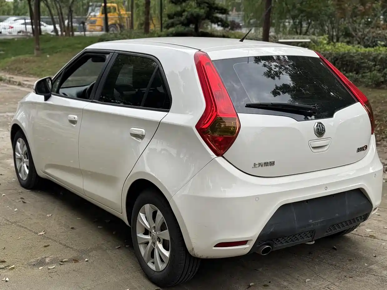MG 3 2013 2013 1.5L AMT Elite Edition