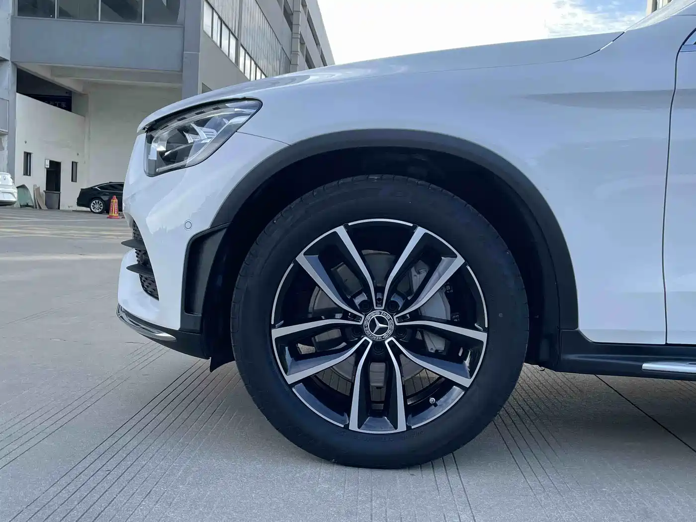 Mercedes-Benz GLC 2020 GLC 300 L 4MATIC Dynamic фото 3