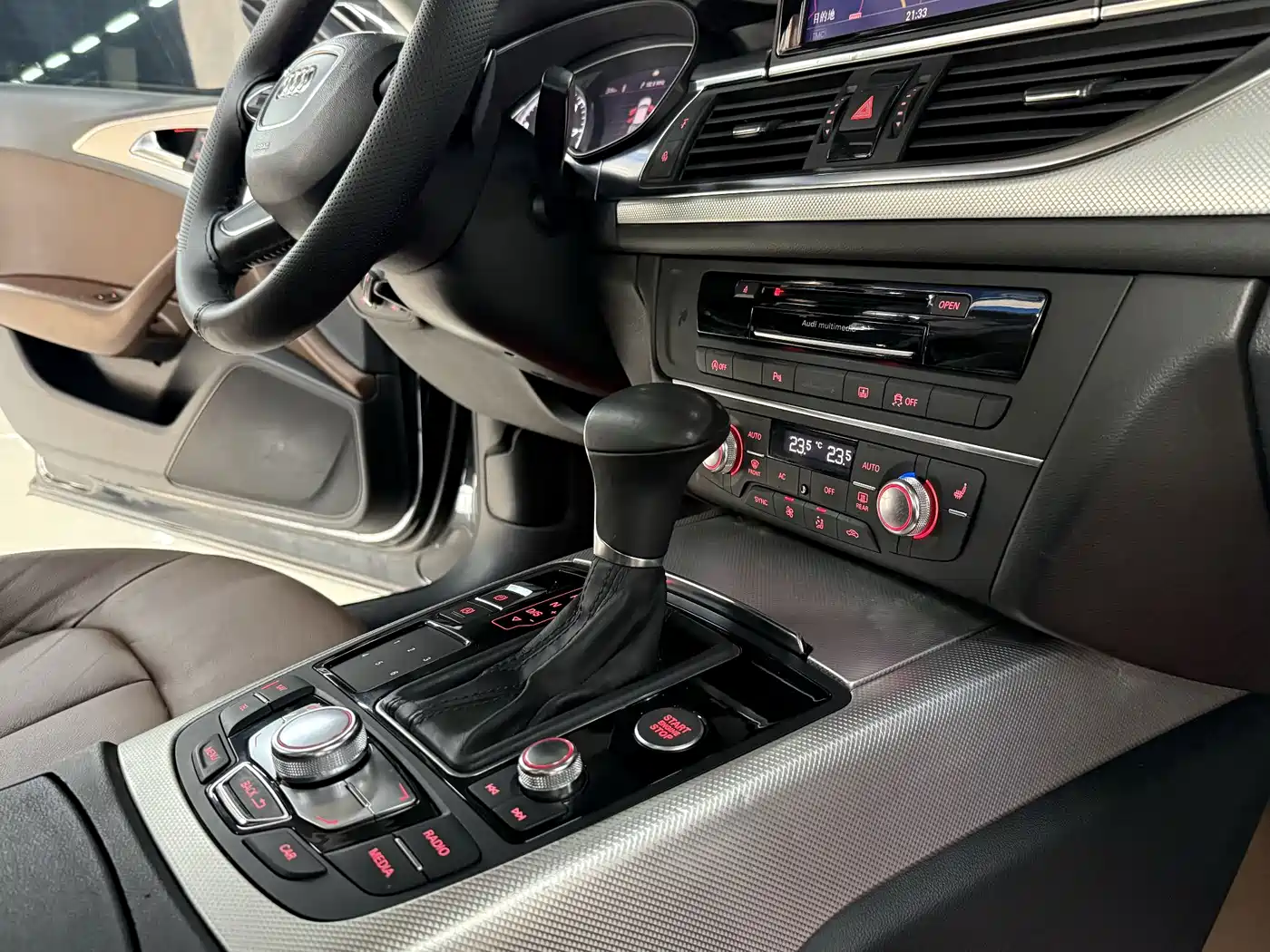 Audi A6L 2012 30 FSI Comfort фото 17