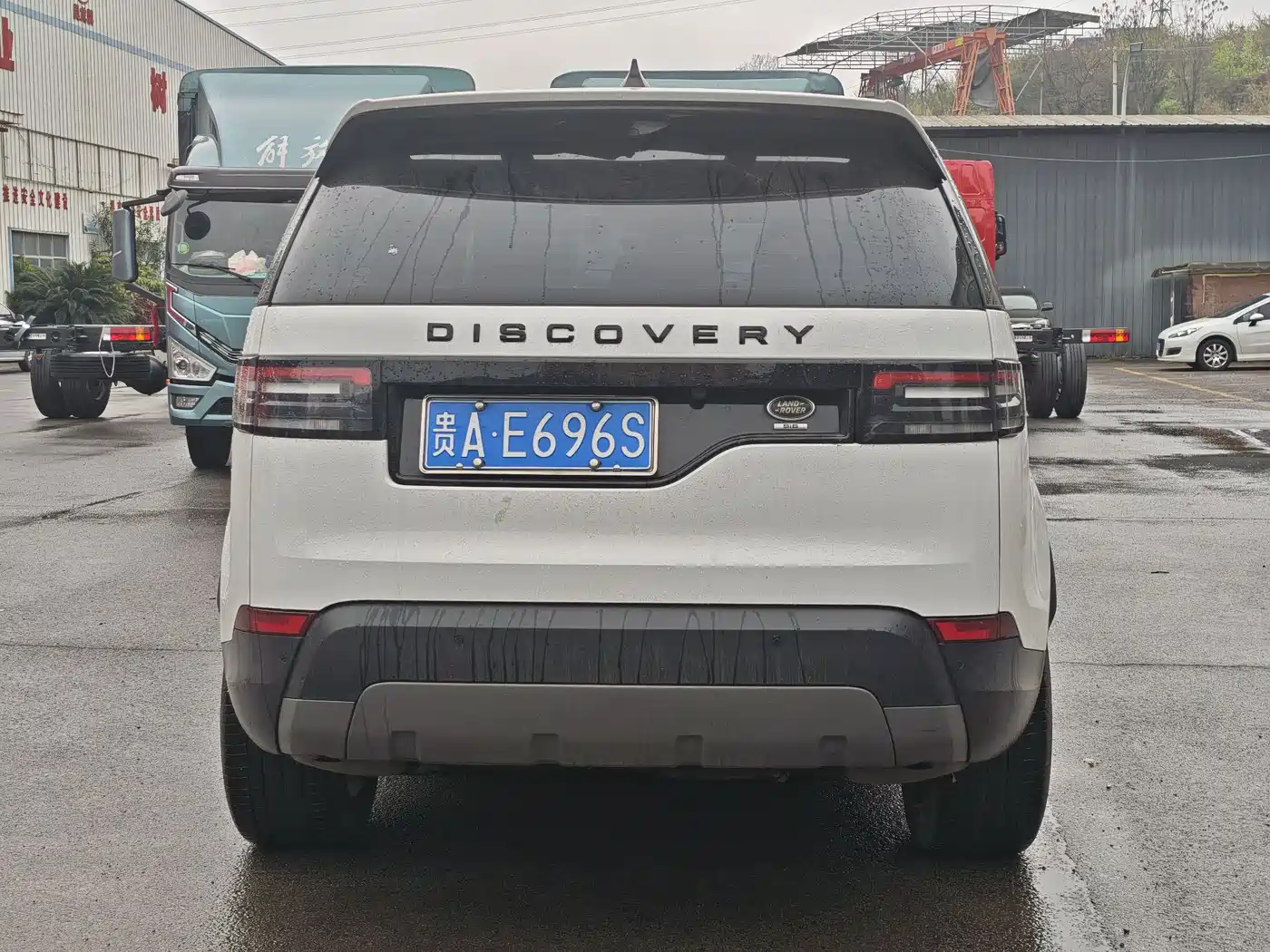 Land Rover Discovery 2017 3.0 SC V6 S фото 9