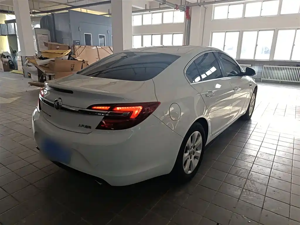 Buick Regal 2015 1.6T Leading Tech Edition фото 7