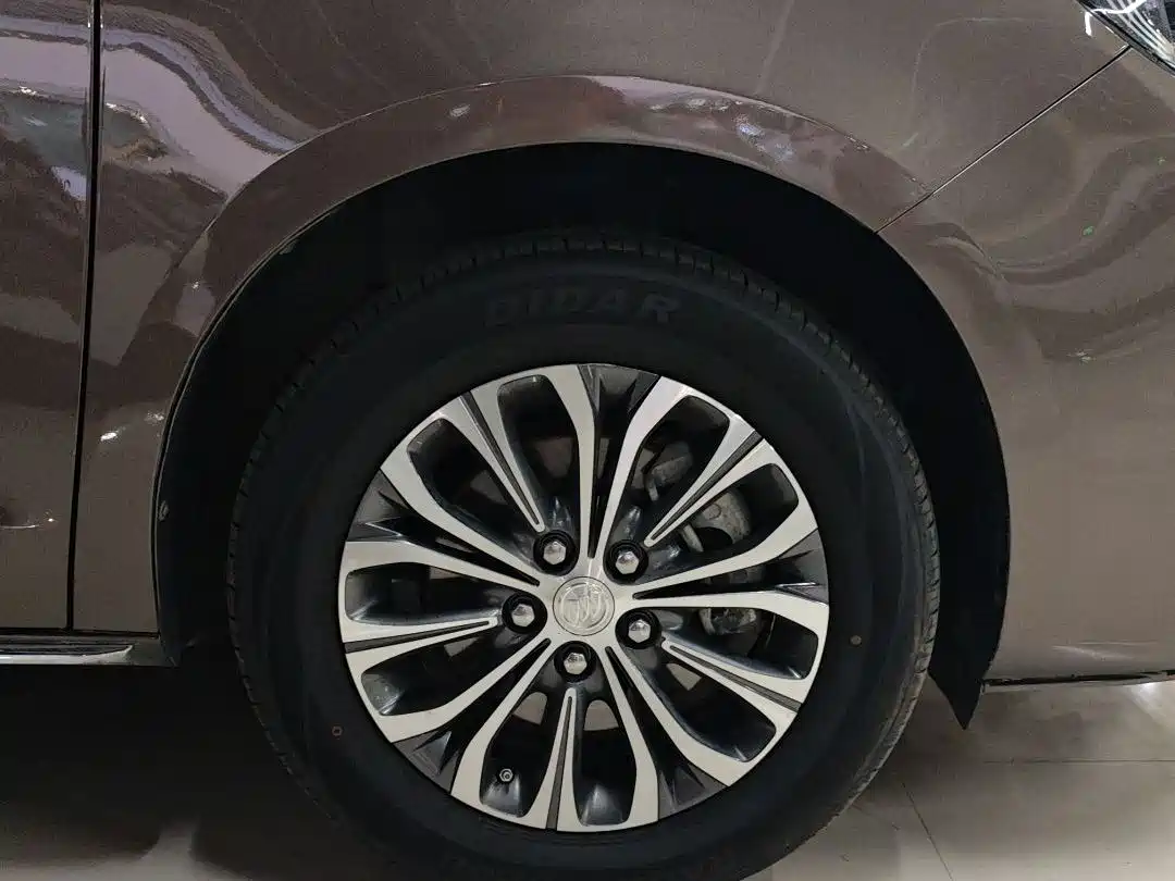 BUICK GL8