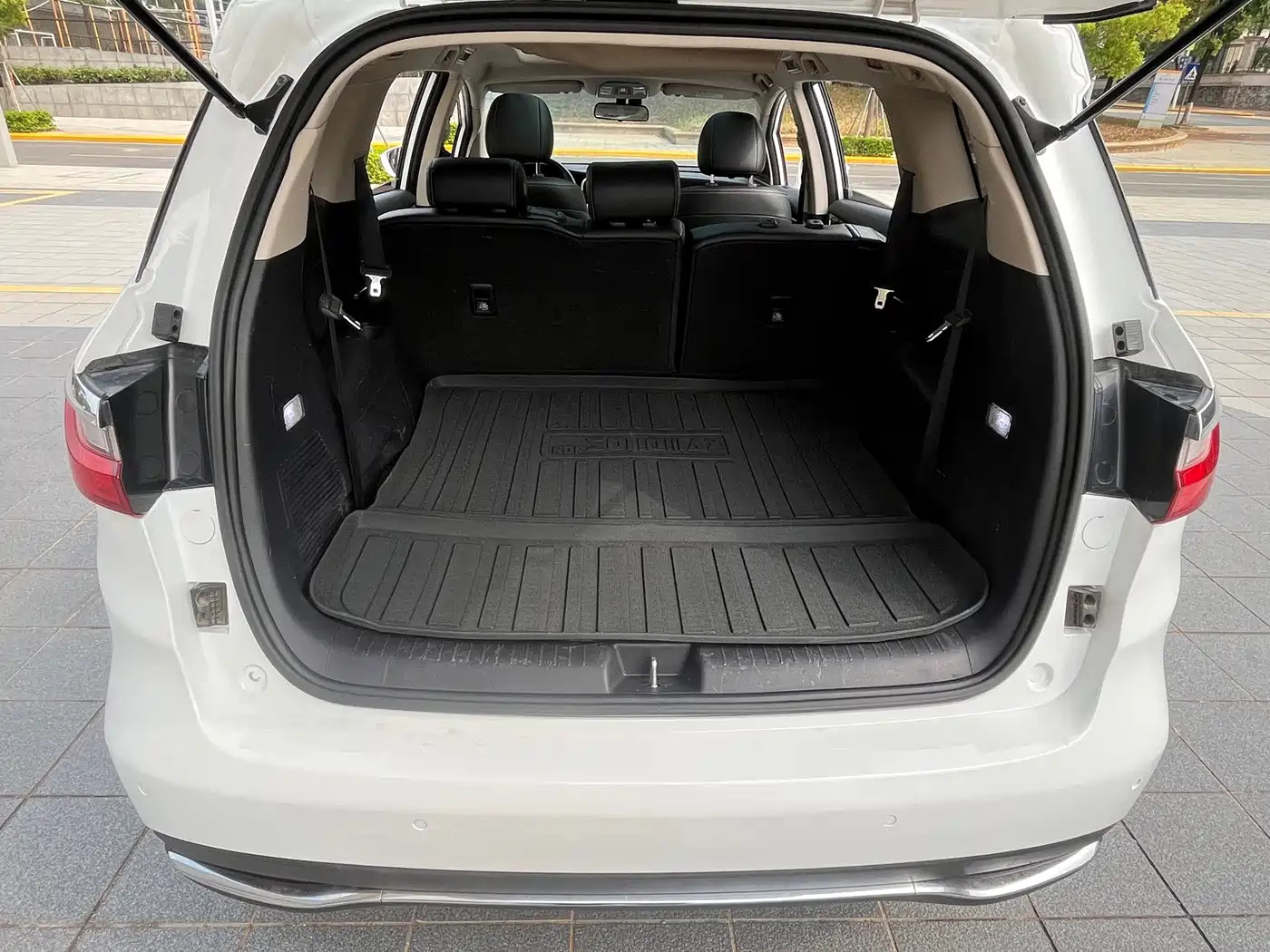 BYD Song MAX 2017 1.5T Auto Smart Connect Premium 7-seater фото 20