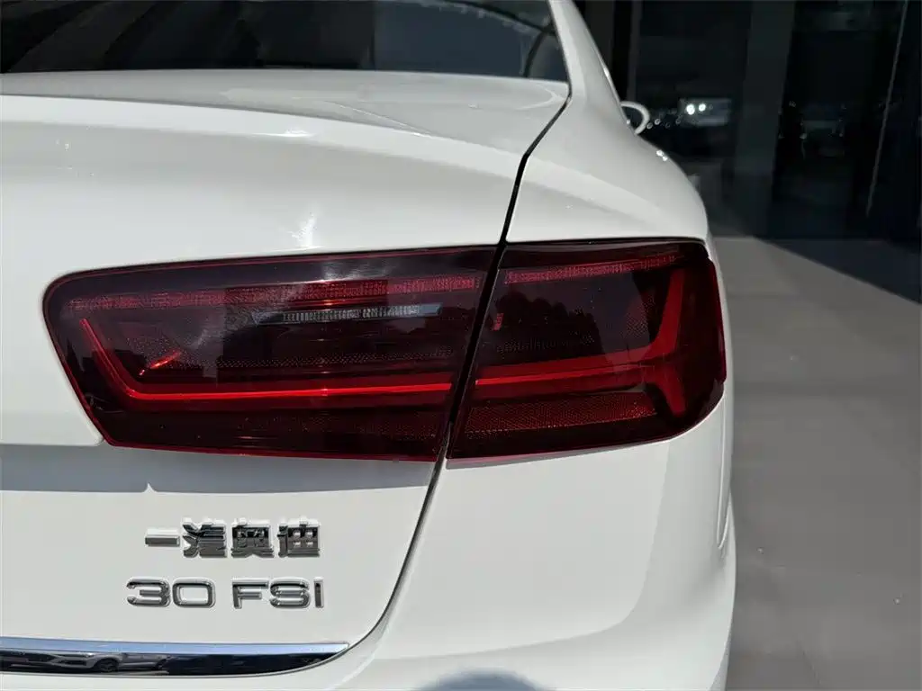 Audi A6L 2017 30 FSI Technology фото 13