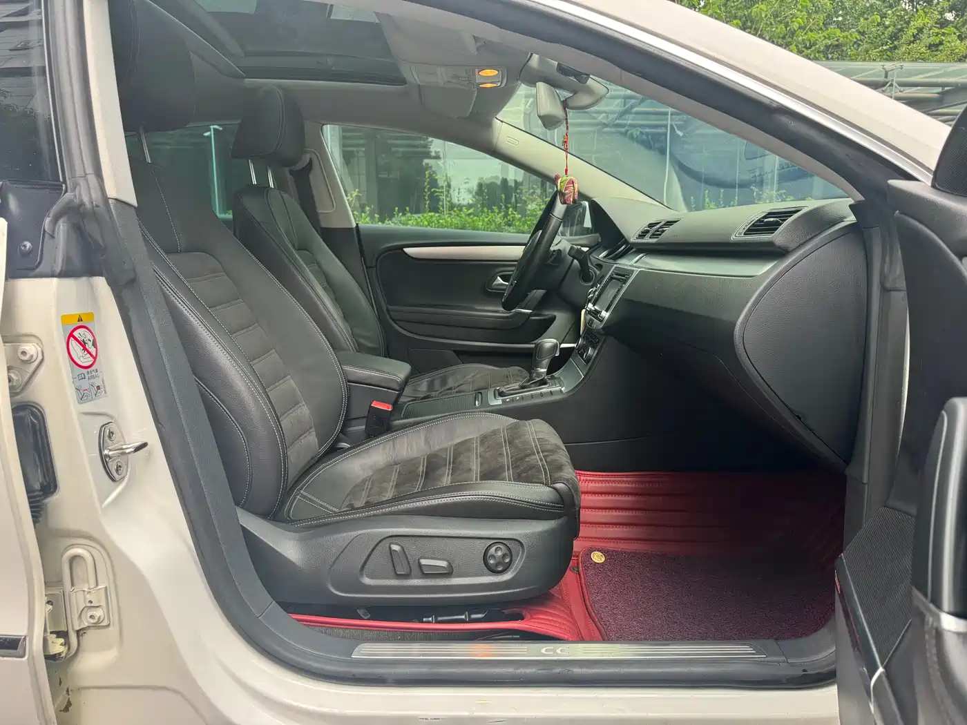 Volkswagen FAW-Volkswagen CC 2012 1.8TSI Luxury фото 16