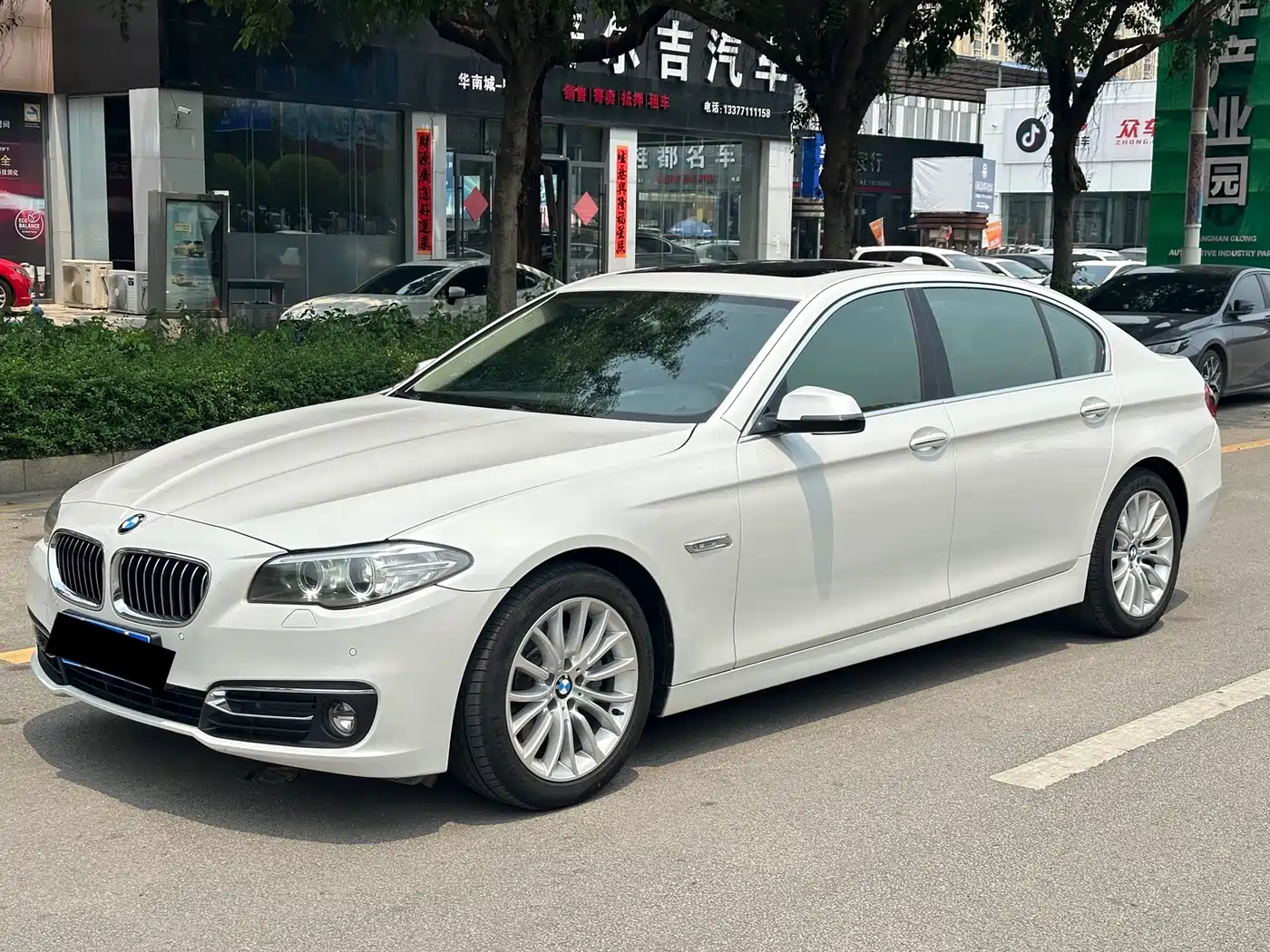BMW 5 Series 2017 525Li Luxury Design Package