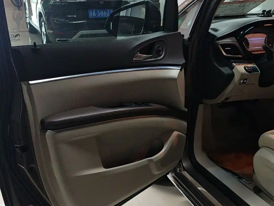 BUICK GL8