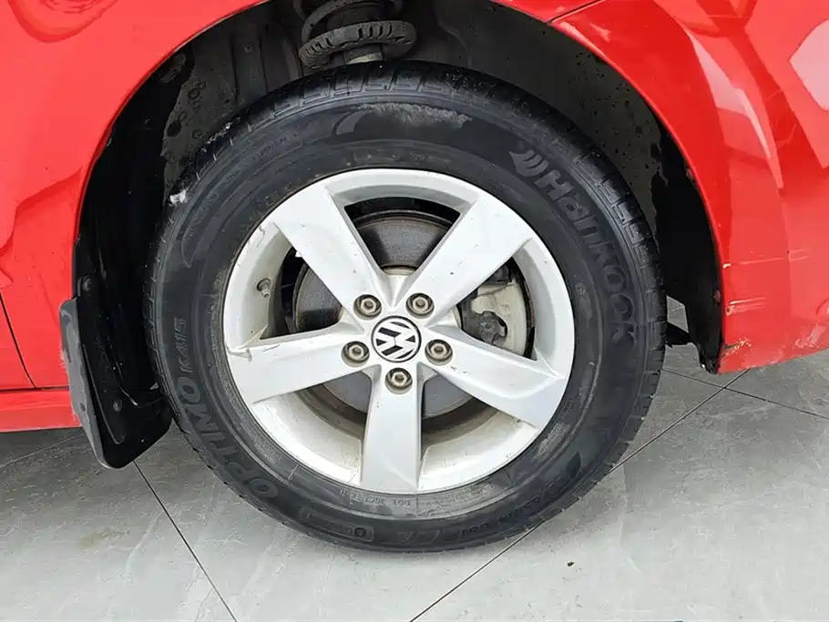 Volkswagen Polo 2016 1.4L Manual Trend фото 6