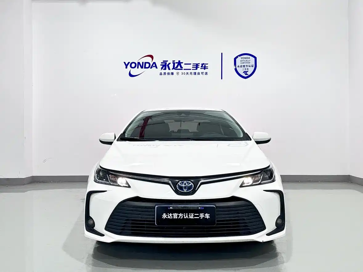 Toyota Corolla 2021 Hybrid 1.8L E-CVT Pioneer Edition фото 7