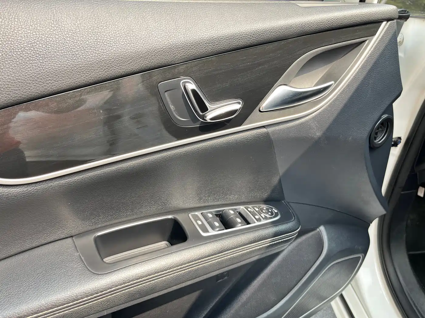 BYD Song MAX 2017 1.5T Auto Smart Connect Premium 7-seater фото 17