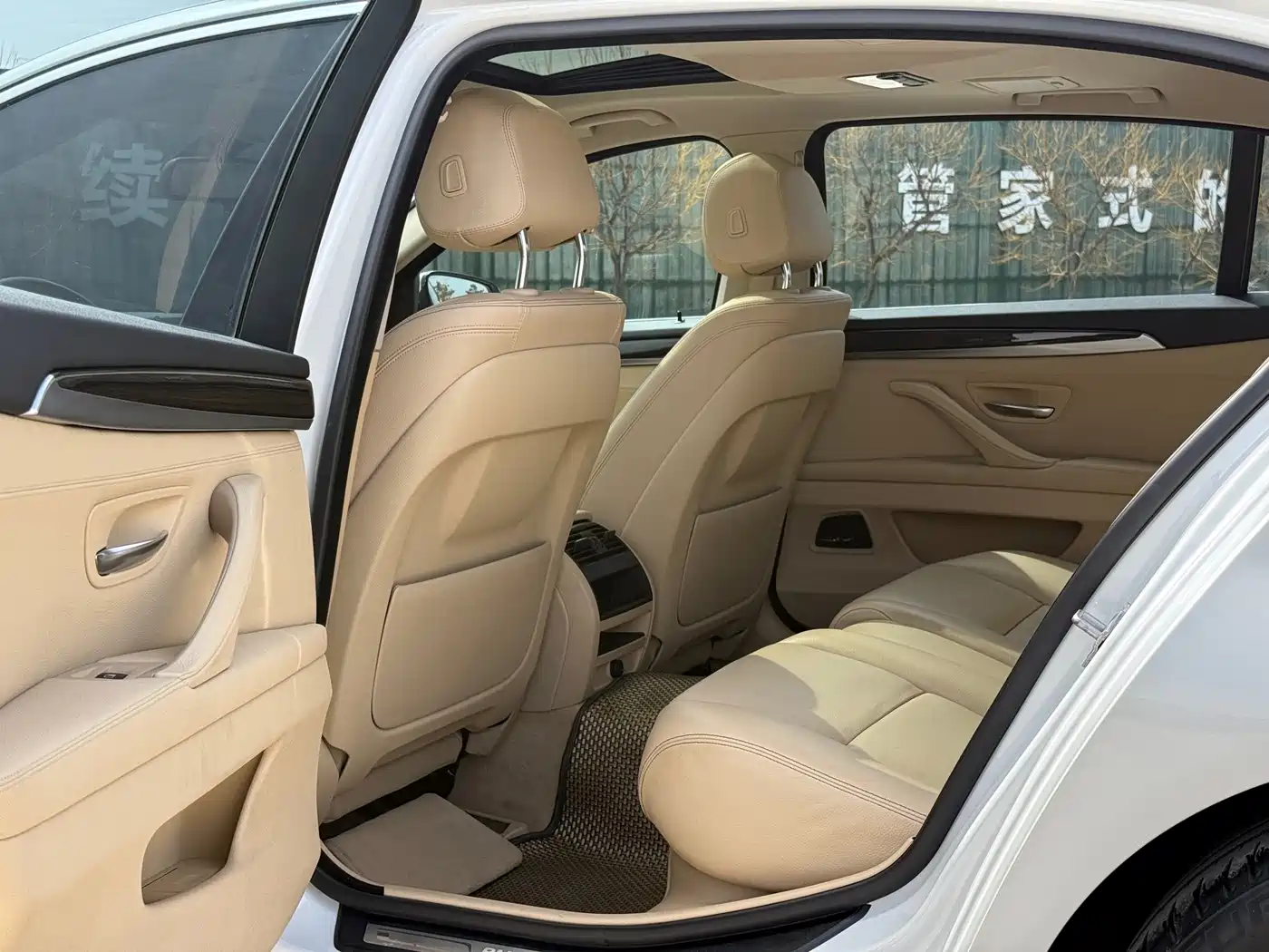 BMW 5 Series 2014 525Li Luxury Design Package фото 24