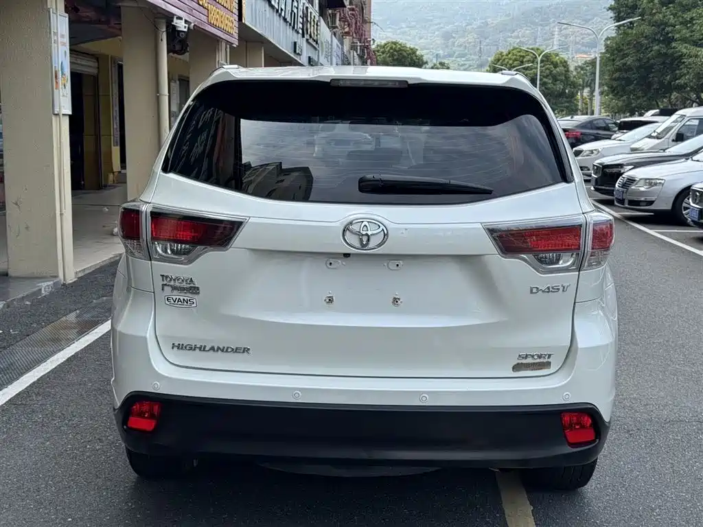 Toyota Highlander 2017 2.0T 2WD Premium 7-Seater фото 8