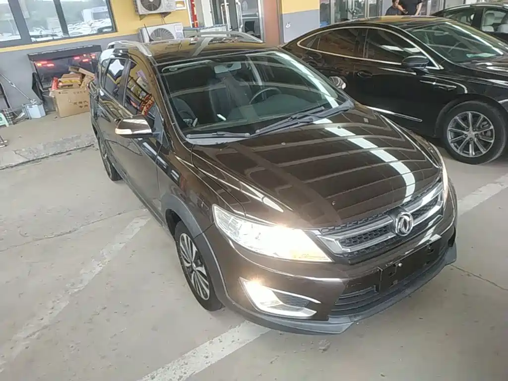Dongfeng Aeolus Dongfeng Fengshen AX3 2016 2016 1.5L Automatic Premium Cool Edition