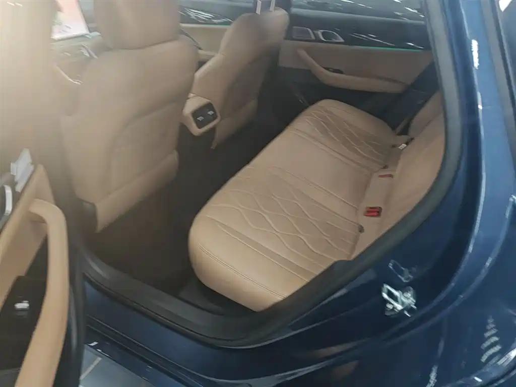 Geely Galaxy Galaxy A7 2025 EM-i фото 17