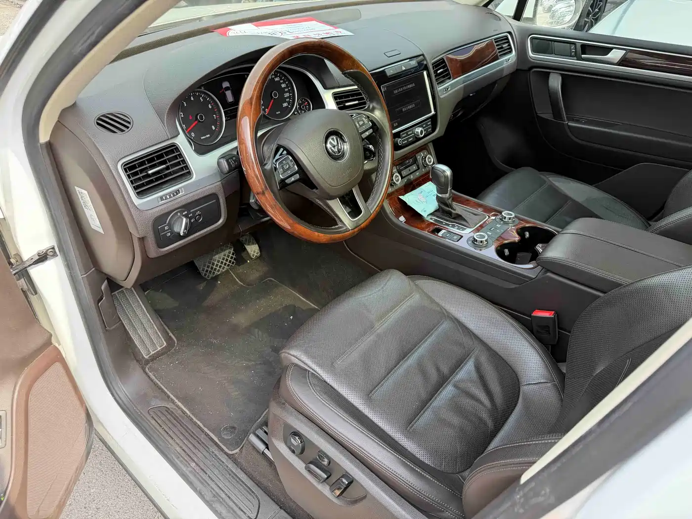 Volkswagen Touareg 2015 3.0TSI Comfort Edition фото 3