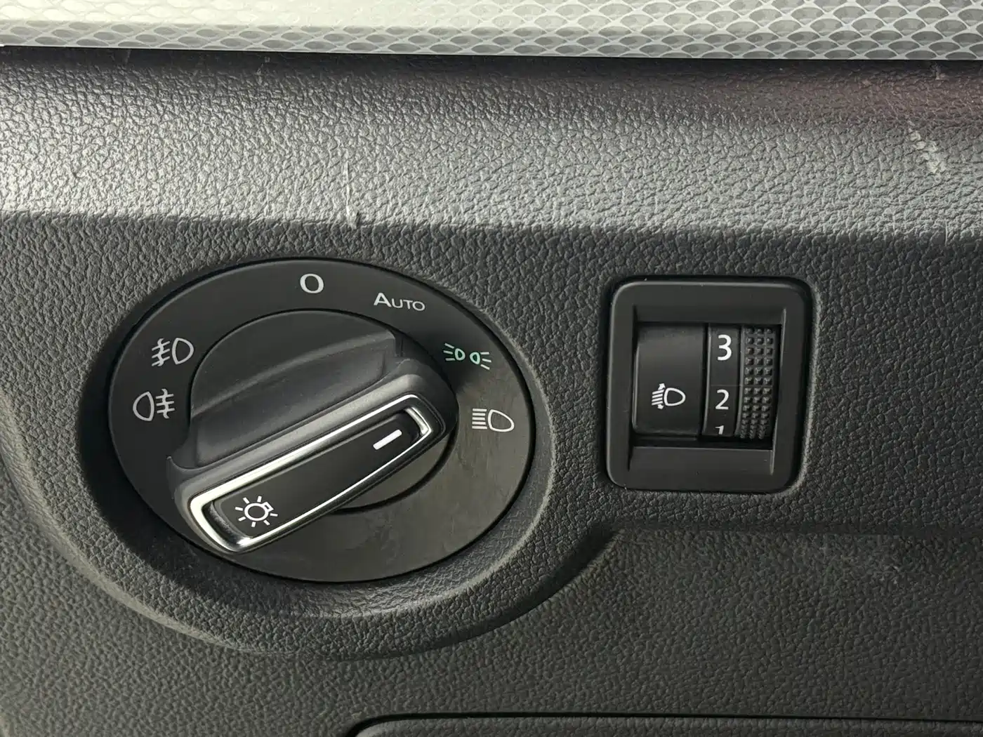 Volkswagen Tanying 2023 Model 200TSI DSG Joy Smart Connect Edition фото 11