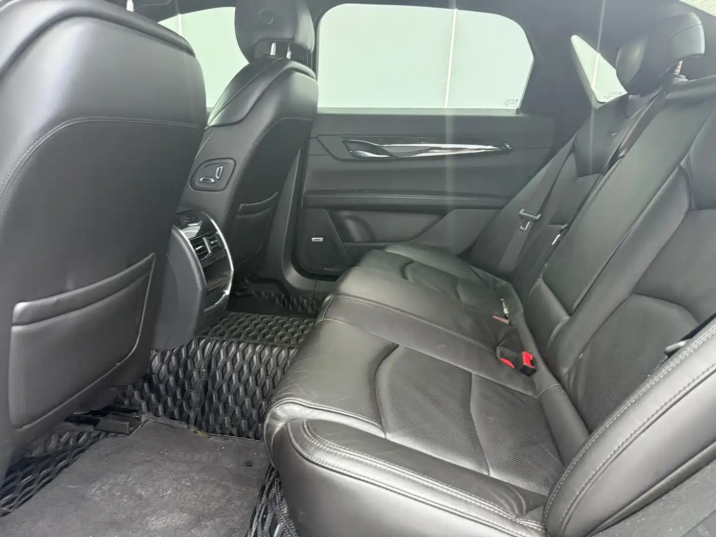 Cadillac CT6 2021 28T Luxury фото 12