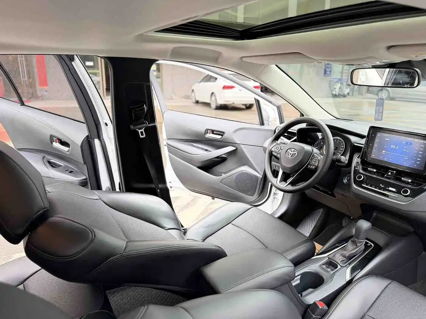 Toyota Corolla 2021 1.2T S-CVT Elite Edition фото 9