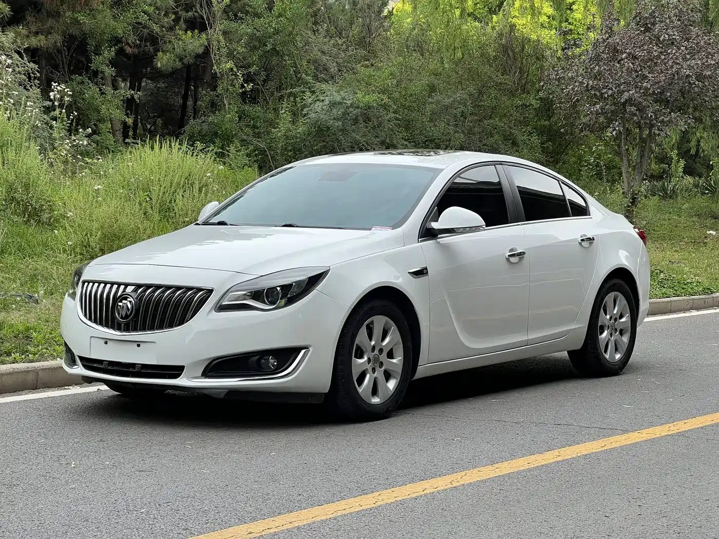 Buick Regal 2015 1.6T Elite Tech Edition