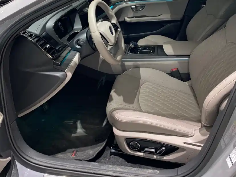 BYD Han 2025 DM-i Smart Driving Edition 125KM LiDAR Flagship фото 9