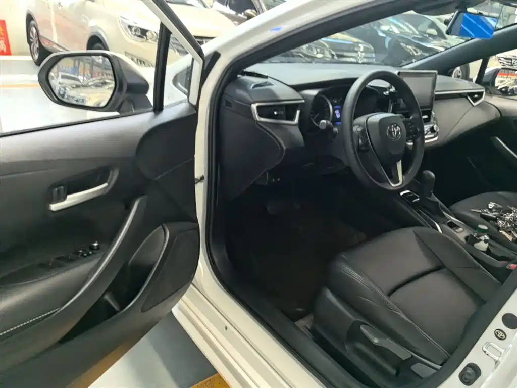 Toyota Levin 2021 185T CVT Luxury Edition фото 16