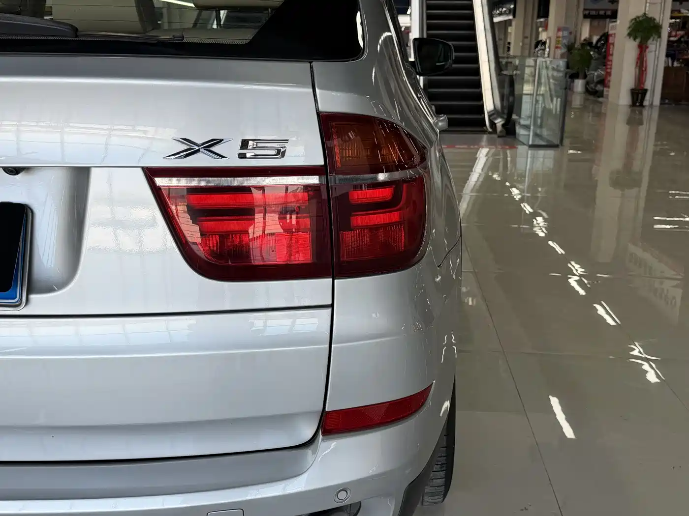 BMW X5 (Import) 2011 xDrive35i Leading Edition фото 17