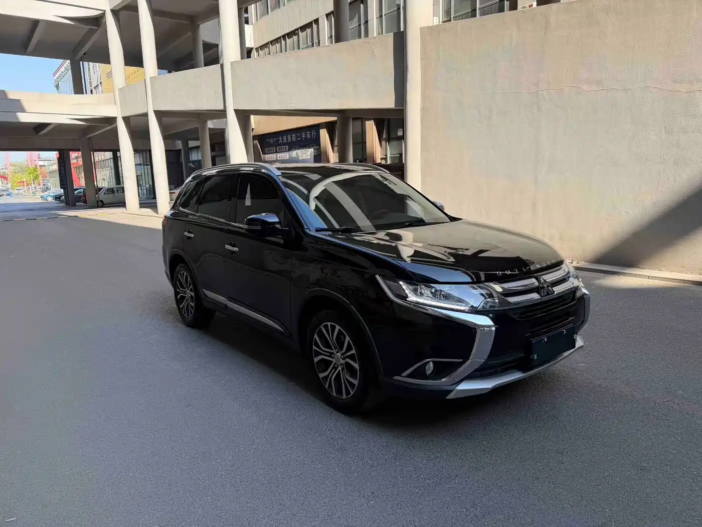 Mitsubishi Outlander 2018 2.4L 4WD Elite Edition 5-seater фото 3