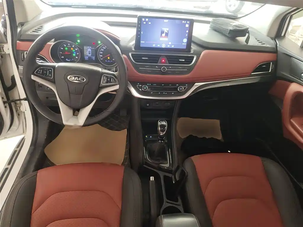 JAC Motors Refine S3 2017 2017 1.5L Manual Luxury Smart