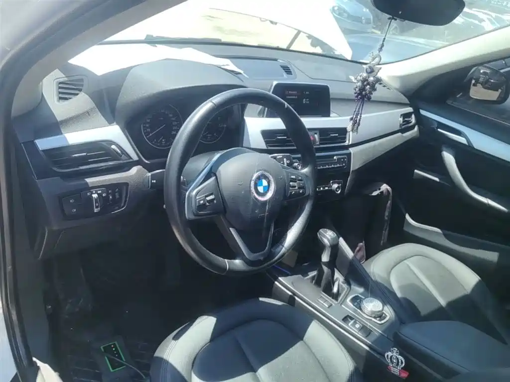 BMW X1 2018 sDrive18Li Fashion Model фото 10