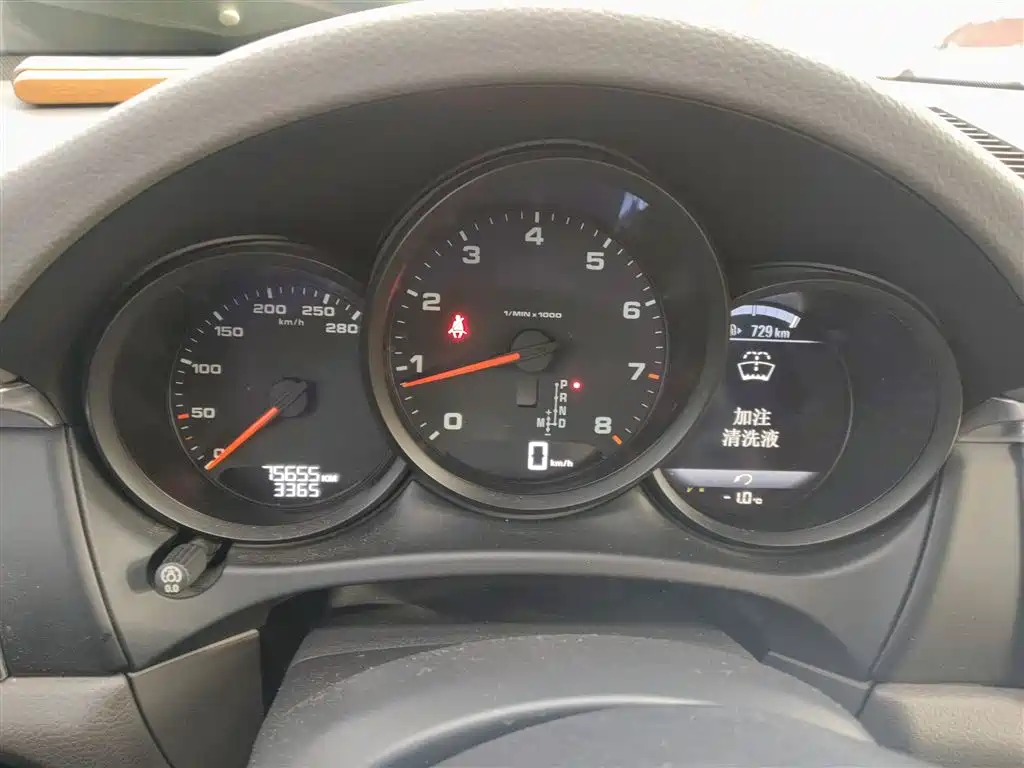 Porsche Macan 2016 Macan 2.0T фото 4