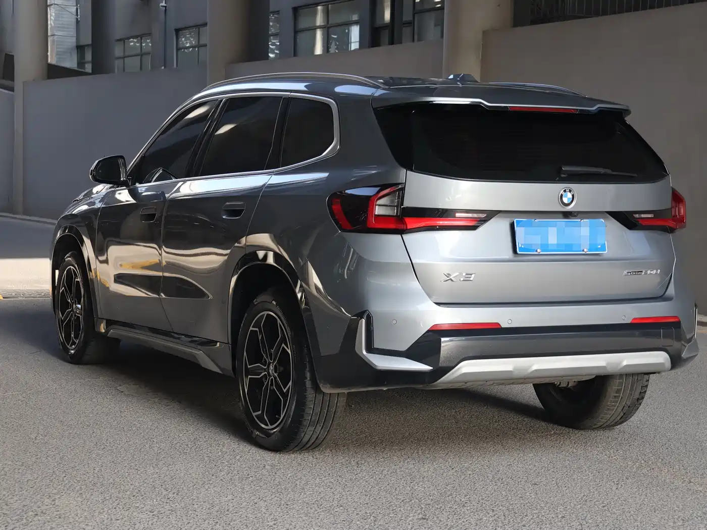 BMW X1 2023 sDrive20Li X Design Package фото 4