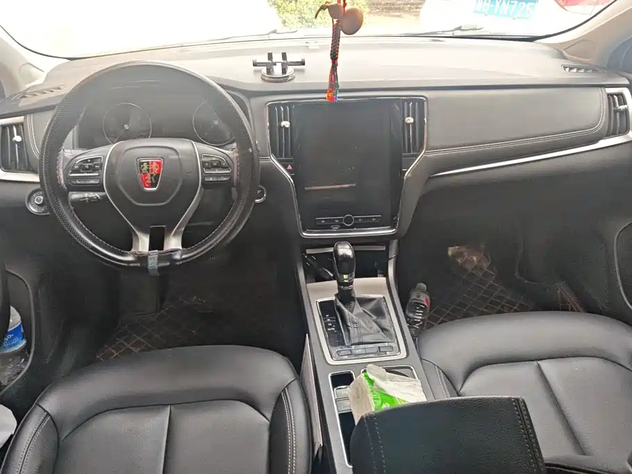 Roewe i6 2019 2019 PLUS 20T TST 4G Connected Flagship Super Edition