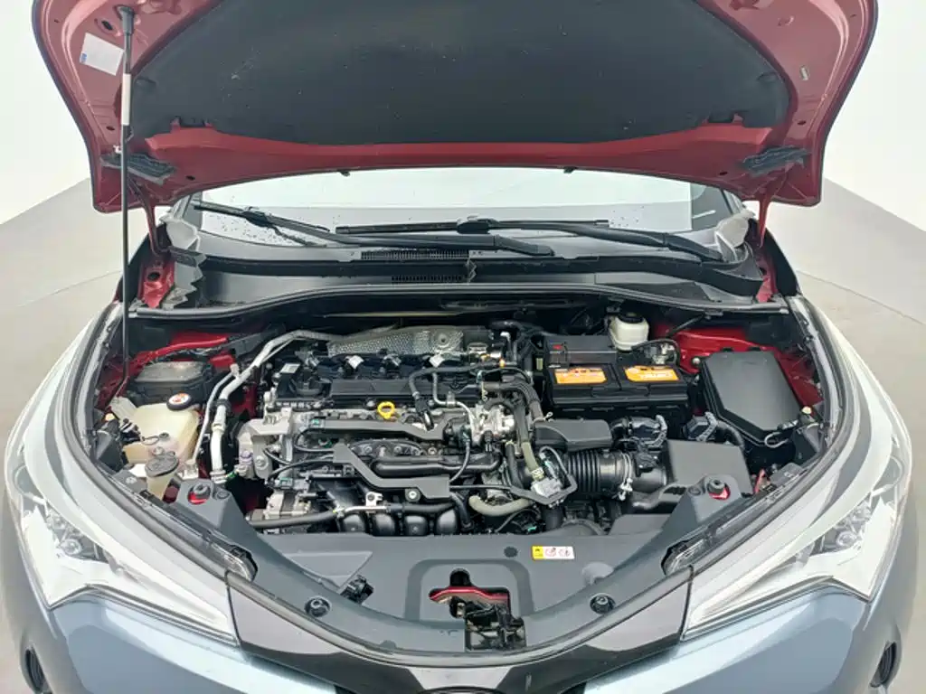 Toyota C-HR 2021 2020 Model 2.0L Leading