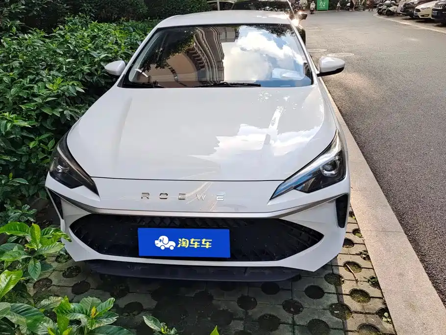 Roewe i5 2026 2026 1.5L Manual STD