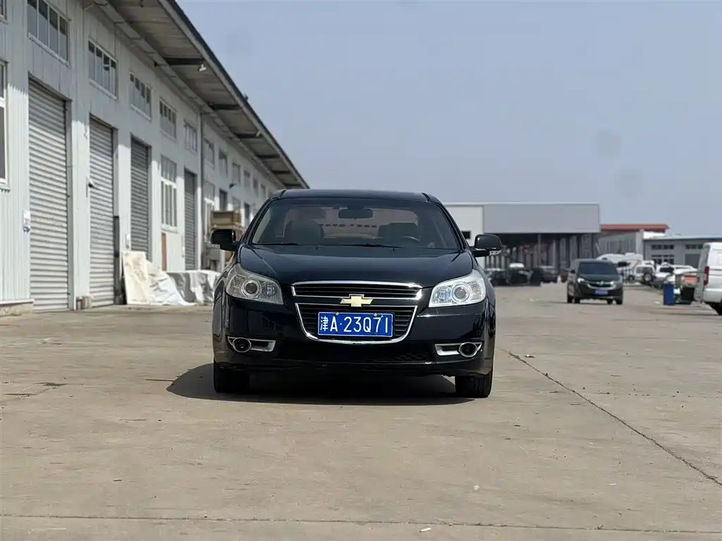 Chevrolet Epica 2010 1.8 Luxury AT фото 2
