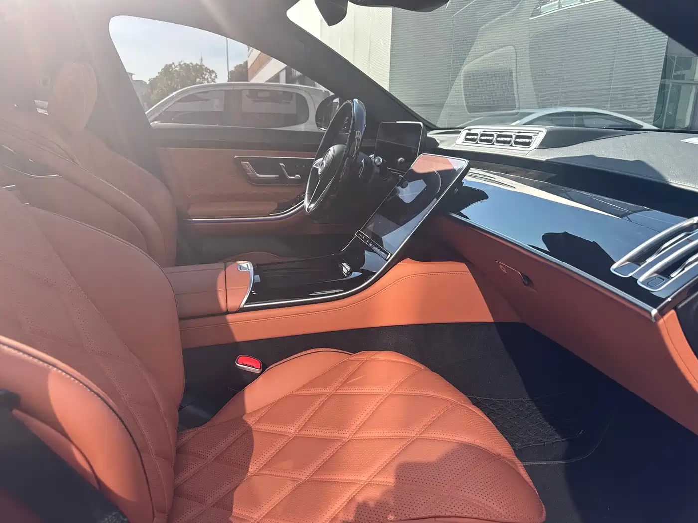 Mercedes-Benz Maybach S-Class 2025 Model S 480 4MATIC фото 7