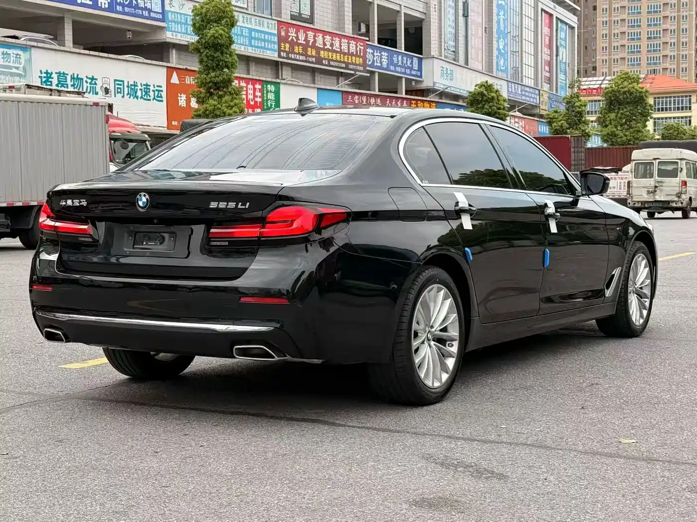 BMW 5 Series 2022 525Li Luxury Package фото 9
