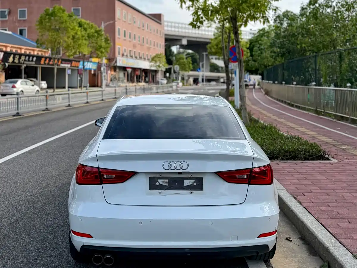 Audi A3 2016 Limousine 35 TFSI Style фото 5