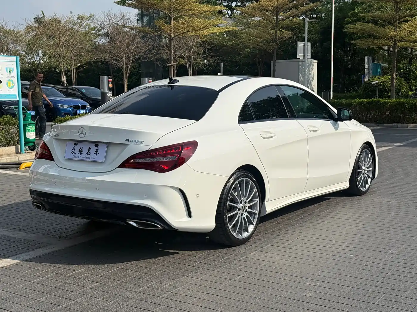 Mercedes-Benz CLA (Import) 2017 CLA 220 4MATIC фото 6