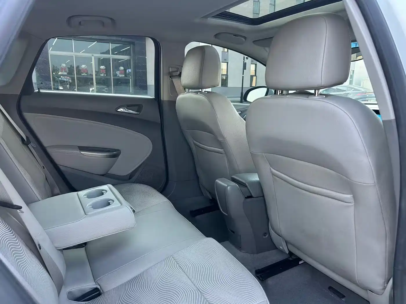 Photo 8 - Buick Excelle
