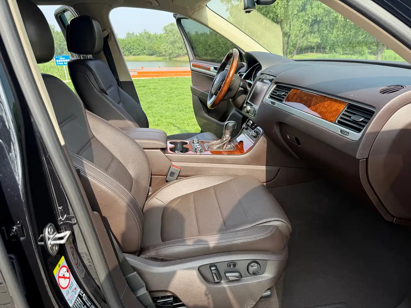 Volkswagen Touareg 2011 3.0TSI Premium фото 7
