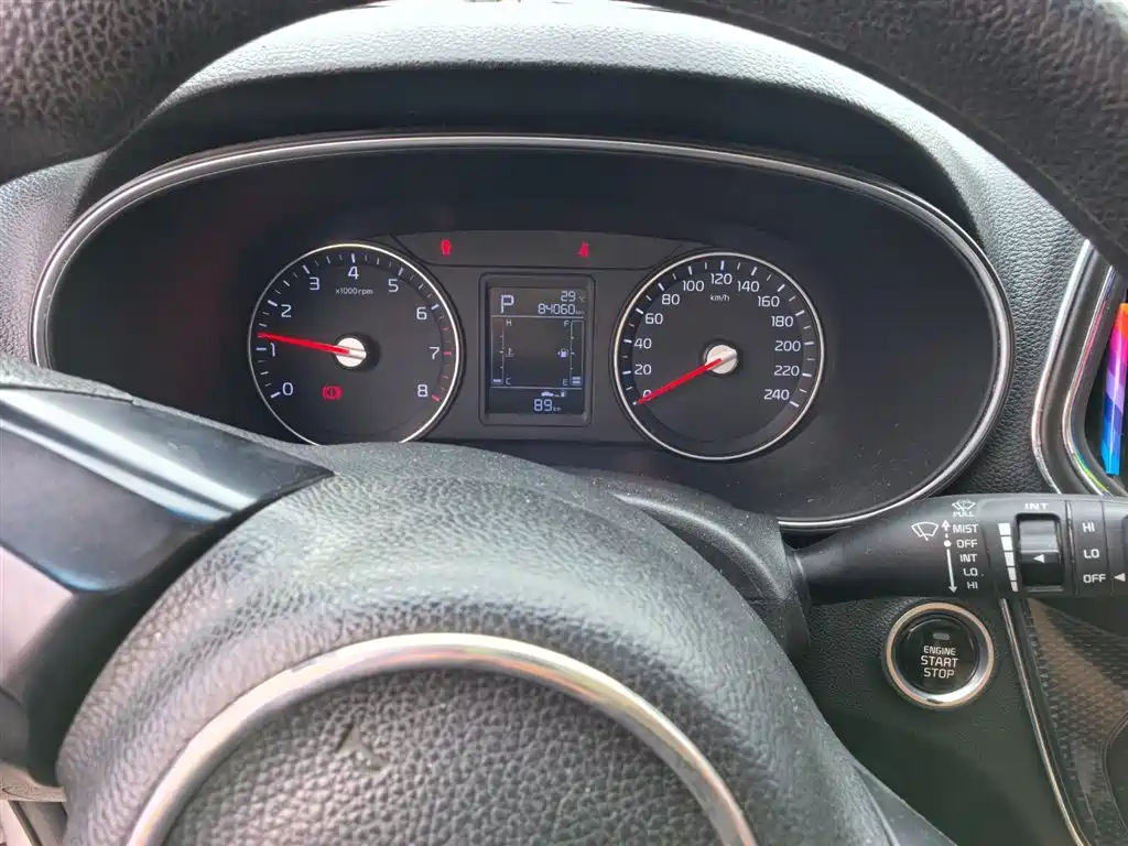 Kia KX3 Smart Run 2015 1.6L Automatic 2WD DLX фото 12