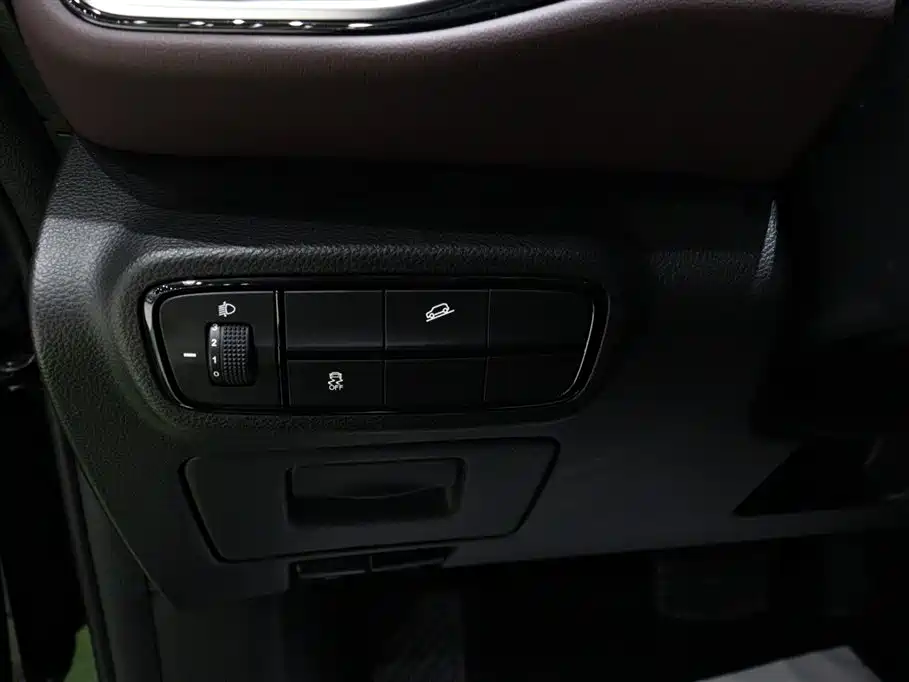 GAC Trumpchi Trumpchi M6 2023 PRO 270T DCT Luxury Edition фото 19