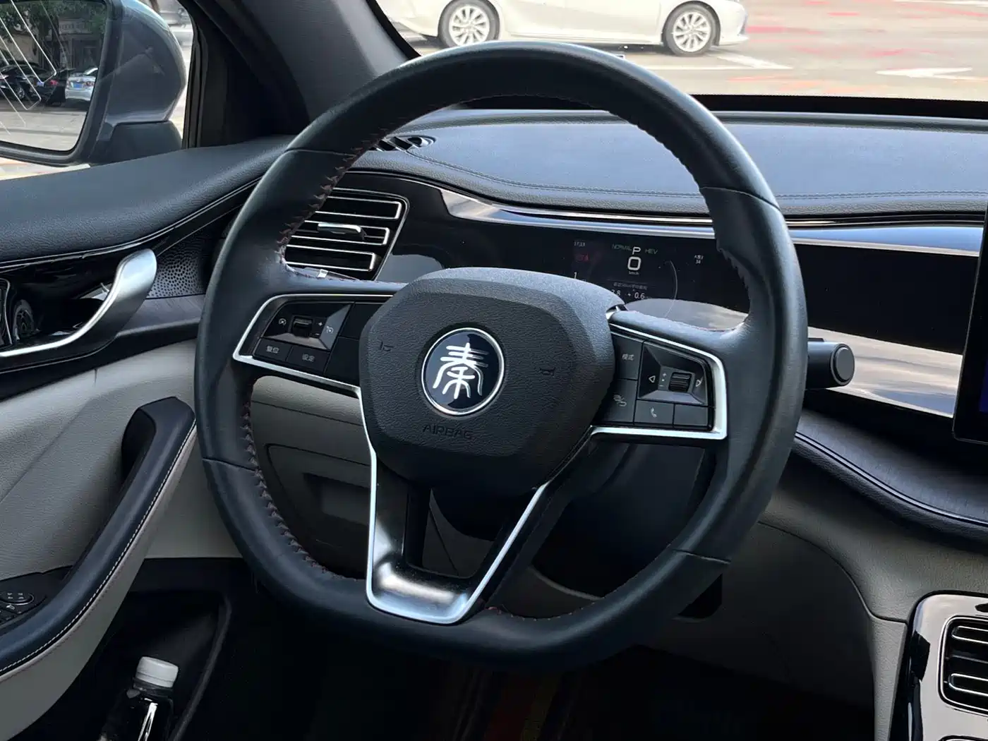 BYD Qin PLUS 2021 DM-i 55KM Premium фото 13