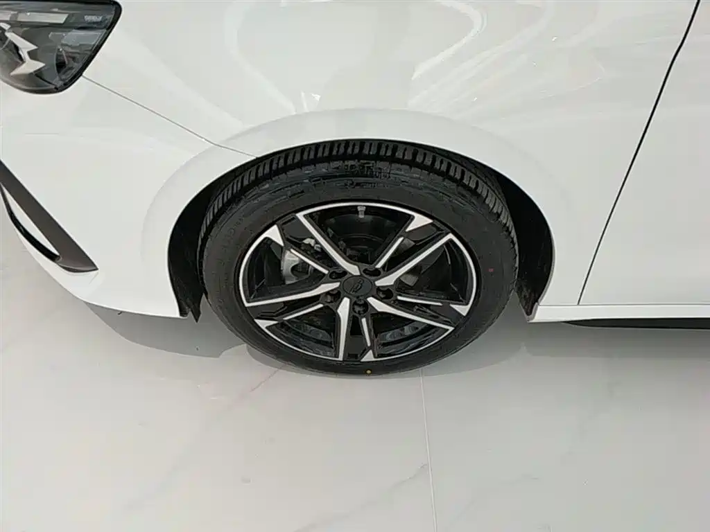 Geely Binrui 2026 2024 Binrui COOL 1.5T DCT Soaring Dragon Edition
