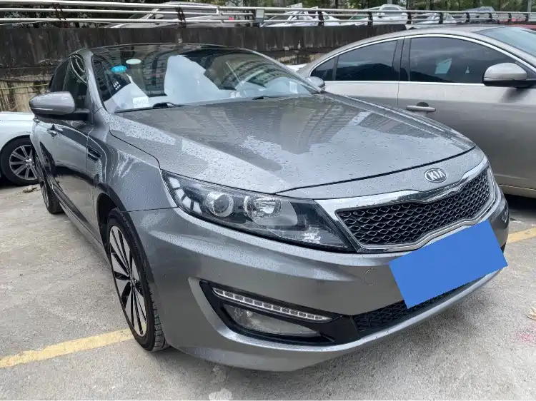 Фото 2 - Kia K5